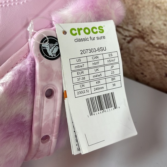 NWT Pink Tie Dye Fur Sure Classic Crocs - Picture 8 of 8